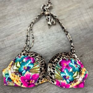 Victoria’s Secret Bombshell Leopard & Floral Bikini Top Adds 2 Cup Sizes 32C
